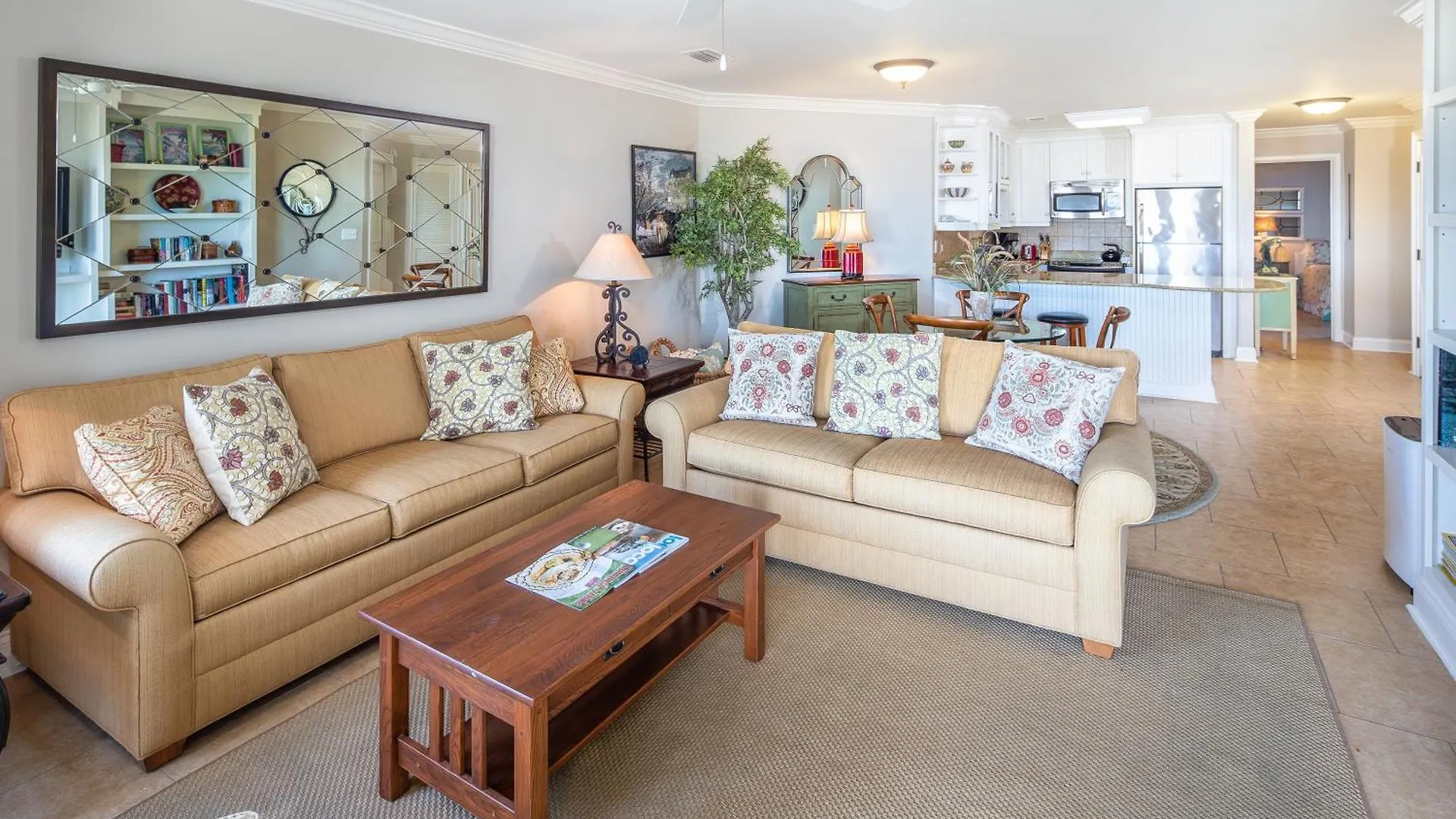 Ocean Views, Bikes, Private Balcony Villa Hilton Head Island